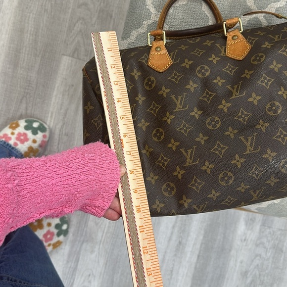 Louis Vuitton Speedy 35 Monogram - Picture 16 of 16